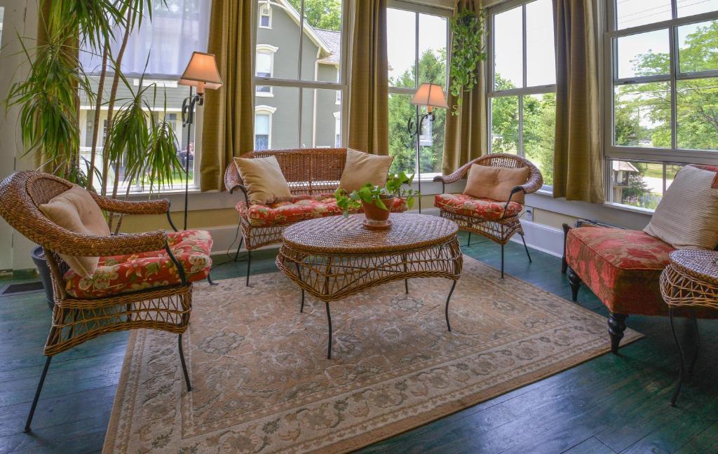 Prairie Guest House Фишерс Экстерьер фото